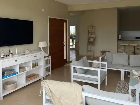 Casa  en Alq. Temporario en Costa Esmeralda, Costa Atlántica, Buenos Aires