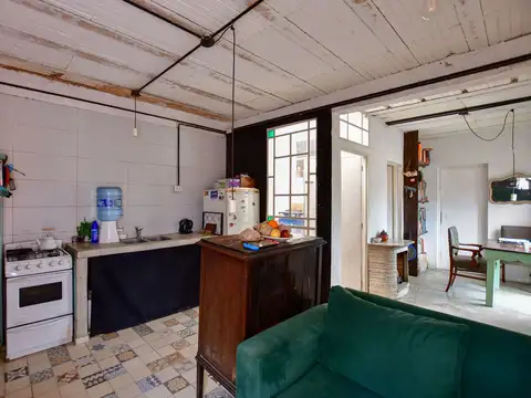 Casa 4 ambientes con 1 baño