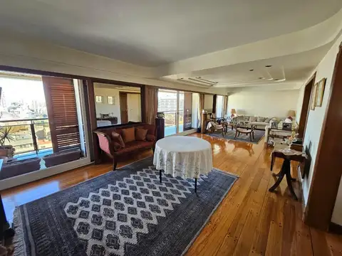 Departamento en venta - 4 Ambientes - Belgrano C - c/Cochera