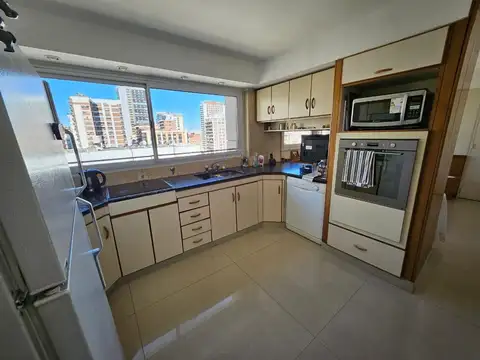 Departamento 4 ambientes con 2 baños