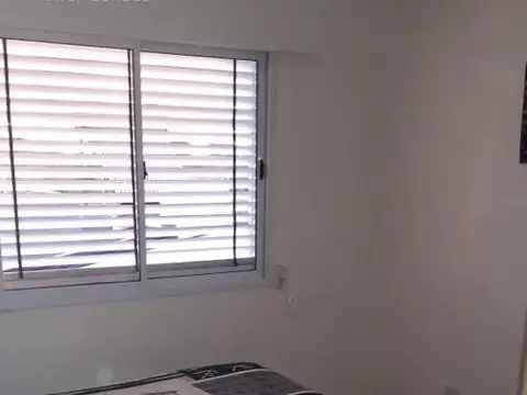 Casa En dos Plantas con 3 Dormitorios y Quincho Cubierto - Colon Entre Rios
