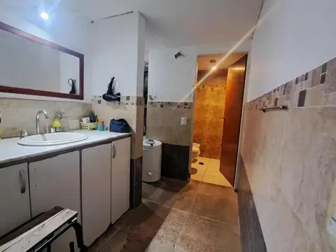 VENTA CASA 4 AMBIENTES EN B° CERRADO "LA FIACA" EN MORENO