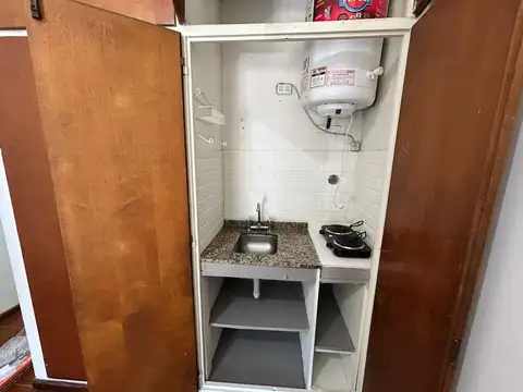 Departamento en Alquiler en Monte Castro, $ 400.000