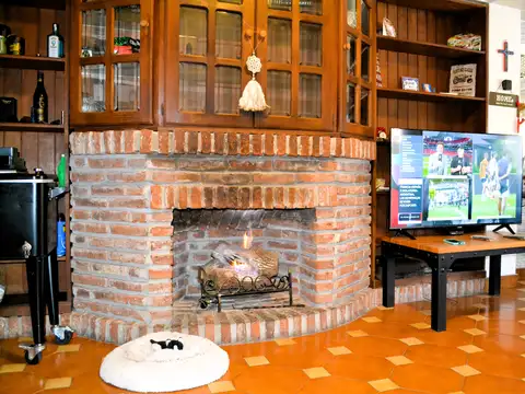 Depto Tipo Casa en Alquiler al Este