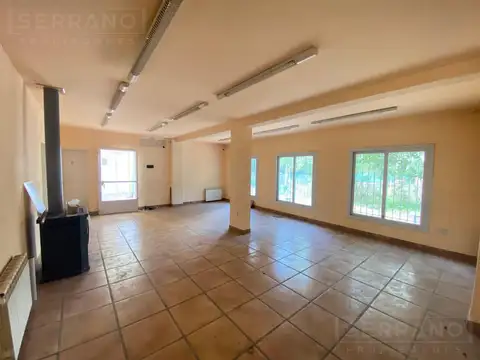 SDA. Venta Local 2 plantas y casa,  barrio Los Pinos, Colectora Norte Ruta 8 km 73 , Exaltación de la Cruz