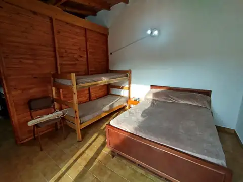 Casa 2 ambientes con 1 baño