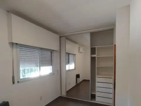 CARLOS VILLATTA  al 200