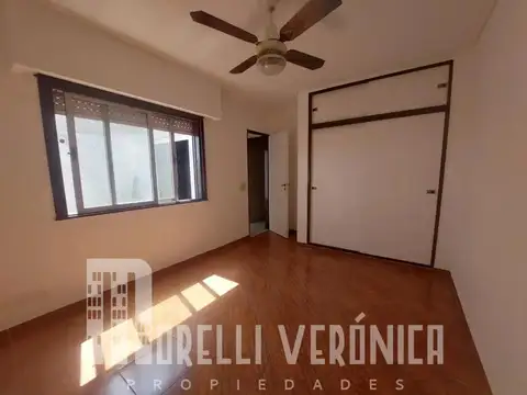 Depto Tipo Casa en Alquiler de 4 ambientes