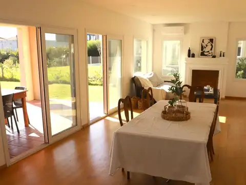 Casa en Alquiler en Puertos, USD 2.400