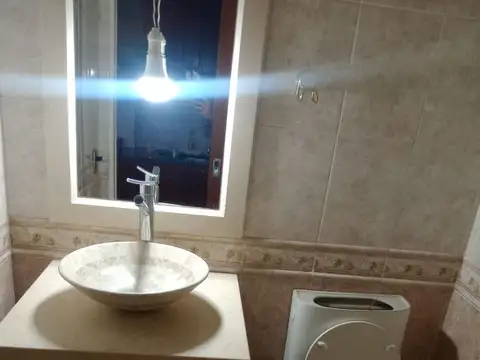 Departamento en Alquiler en Lomas del Mirador, $ 900.000