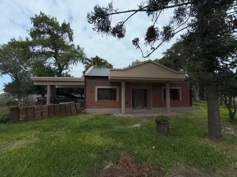 REMAX VENDE CASA EN PUEBLO CANDIOTI SANTA FE