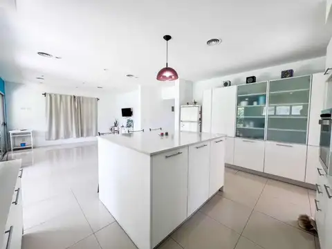CASA 4 AMBIENTES BARRIO HARAS MARIA VICTORIA