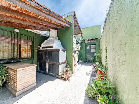 Terreno en Venta en Parque Chacabuco, USD 199.000