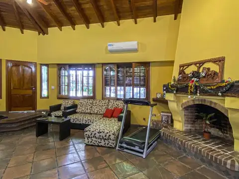 Casa en Venta en Granadero Baigorria, USD 290.000