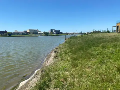 Terreno en Venta en Loma Verde, USD 65.000