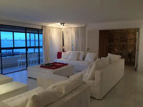 Departamento en Alquiler con 1 cocheras