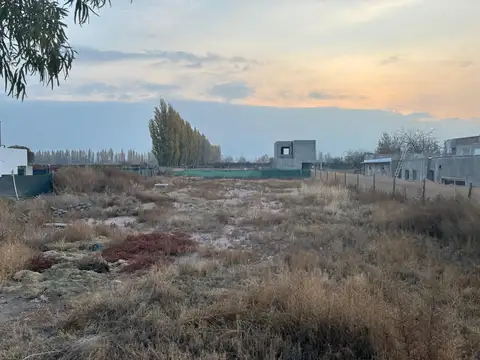 Terreno en Venta 27  mts Frente