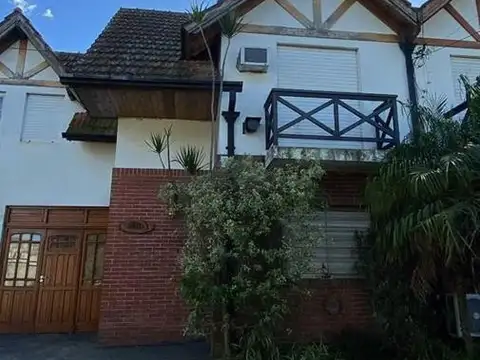 Casa en Venta en Burzaco, USD 130.000