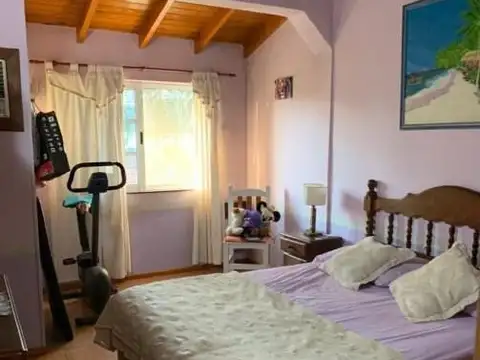 Casa Dúplex  en Venta en Burzaco, Almirante Brown, G.B.A. Zona Sur