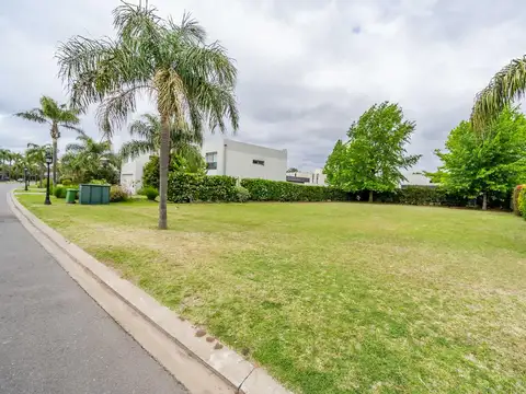 Terreno en Venta en Funes, USD 270.000