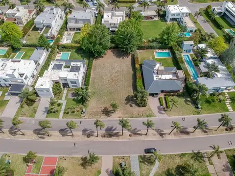 Av Fuerza Aérea al 3100