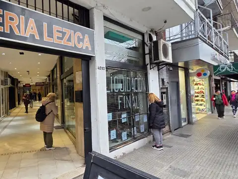 Av. Rivadavia al 4500 Caballito CABA