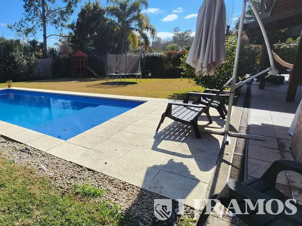 Casa en Venta con cochera