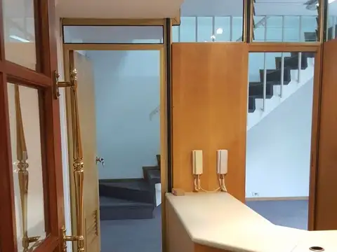 Reconquista 500, Piso 6 y 7