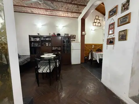 Depto Tipo Casa en Venta con 1 cocheras
