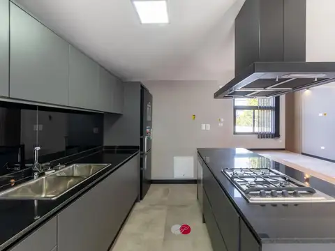 Casa a estrenar en Los Acantilados