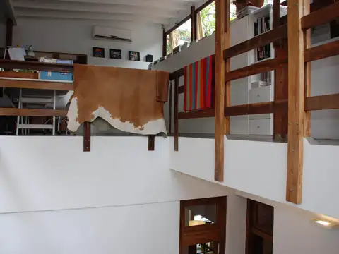 ELEGANTE PH EN PALERMO   COMO VIVIENDA O USO COMERCIAL. SIN EXPENSAS