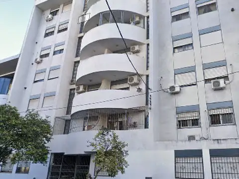 DEPARTAMENTO DE 3 DORMITORIOS AMPLIO EN VENTA EN B GRAL PAZ
