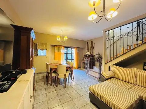 Depto Tipo Casa en Venta de 3 dormitorios