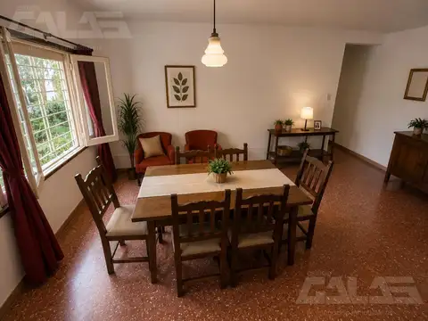 Depto Tipo Casa en Alquiler en Castelar Sur, $ 700.000
