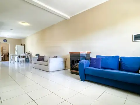 Granada al 100 entre Blas Parera y Potosí