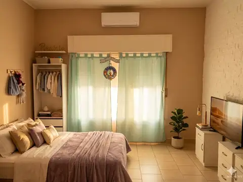 Propiedad Multifuncional con Local, Garage 2 casas