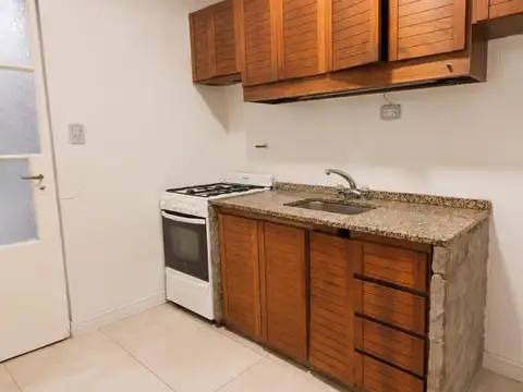 Depto Tipo Casa en Alquiler de 3 ambientes