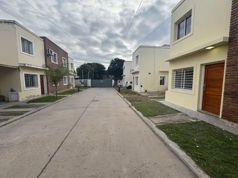 Depto Tipo Casa en Venta de 3 dormitorios