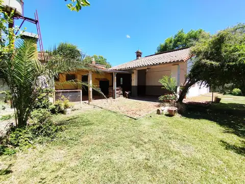 Casa 3 ambientes con 2 baños