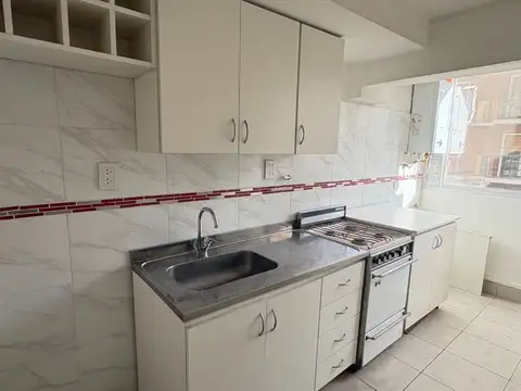 Oficina en Alquiler en Almagro, $ 750.000