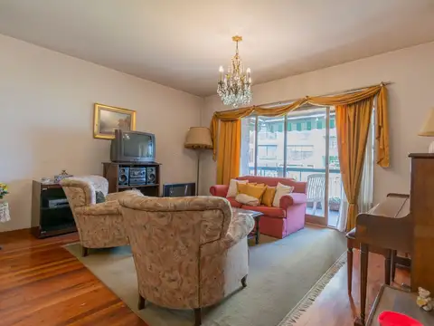 Semipiso 4 ambientes con balcon cochera y baulera