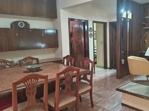 VENTA CASA 4 DORMITORIOS COCHERA PATIO CRISOL SUD