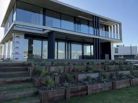 Casa en Venta - 5 Dormitorios 7 Baños - 700mts - Tigre