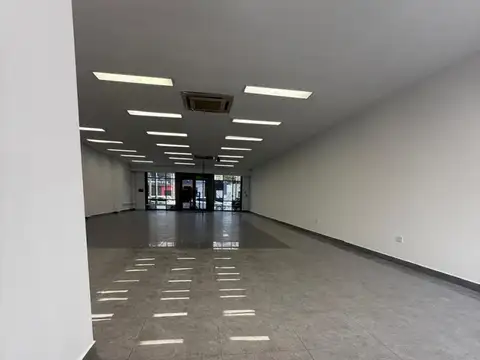 Local en Alquiler en Gregorio De Laferrere, $ 3.900.000
