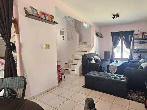Dúplex 3 Ambientes En Ministro Rivadavia 300