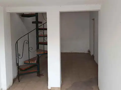 Depto Tipo Casa en Venta 38 años