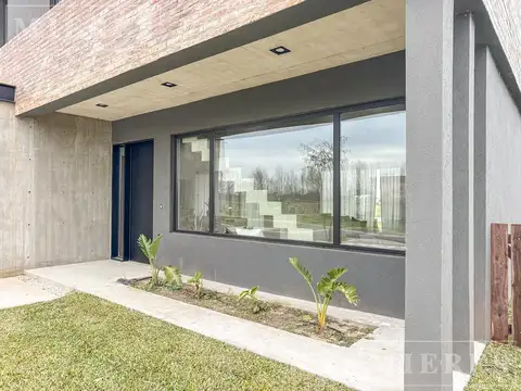 Casa en venta Barrio Amarras Puertos Escobar