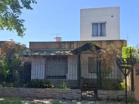 CASA EN VENTA BURZACO