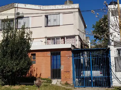 Altos Del Paraná 100, Piso 0