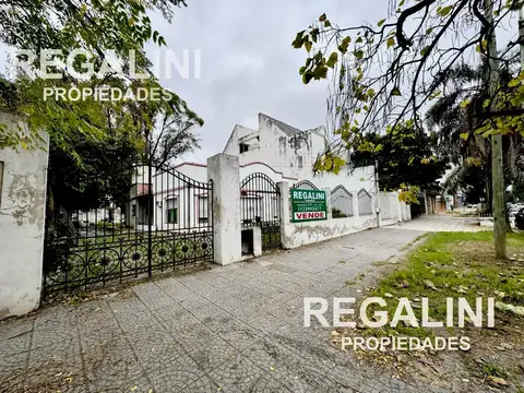 Terreno en Venta, FOS 60